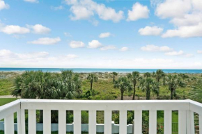 Oceanfront Dunes, Cozy Beach House, BBQ + Pet Friendly!